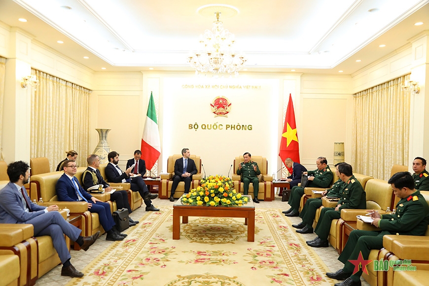 Deputy Minister hails Vietnam – Italy defense cooperation